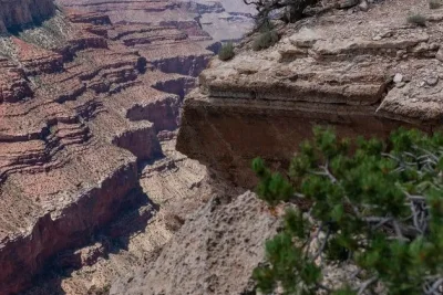 Teenager Dies from Heat Illness During Grand Canyon Hike