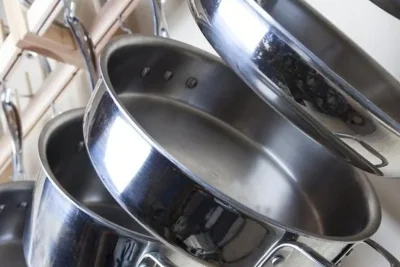 9 Rekomendasi Rak Panci Terbaik untuk Dapur Rapi dan Estetik