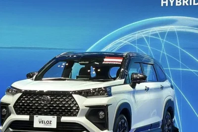 Toyota Veloz Hybrid Raih Gelar Car of The Year OTOMOTIF Award 2026