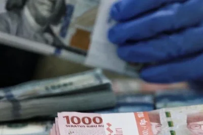 Dolar AS Melemah, Rupiah Menguat ke Rp18.141