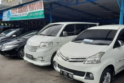 Perbandingan Toyota Calya vs Daihatsu Sigra Bekas: Mana yang Lebih Unggul?