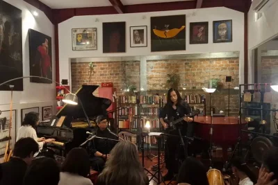 SIMAKDIALOG Kritik Festival Jazz yang Kehilangan Identitas