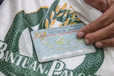 Pemerintah Belum Bahas Usulan Gula Masuk Bantuan Pangan