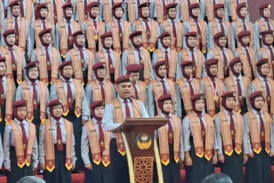 Mimpi Baru Anak Miskin Kediri di Sekolah Berasrama