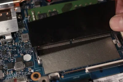 iFixit Bongkar Trump Mobile T1, Temukan Kemiripan dengan HTC U24 Pro