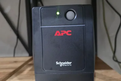 Schneider Electric Luncurkan APC Easy UPS BVG900I-GR untuk Lindungi UMKM dari Gangguan Listrik