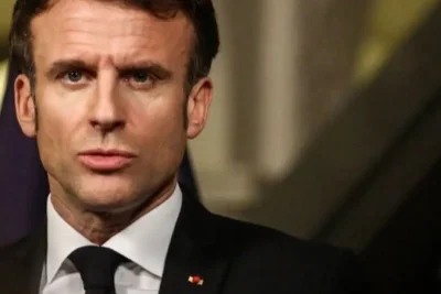 Emmanuel Macron Tolak Cabut Pajak Digital Prancis Usai Ancaman Trump