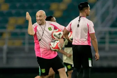 Persis Solo Tunjuk Ricky Nelson sebagai Pelatih Baru