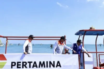 Pertamina Operasikan Kapal Pintar Pembersih Sampah Berteknologi AI di Bali