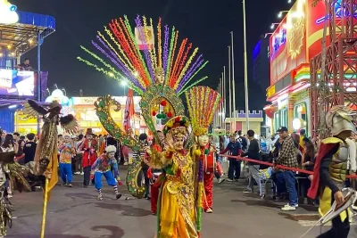 Parade Karnaval Jakarta Fair 2026 Pikat Ribuan Pengunjung