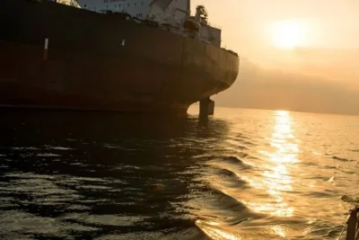 Kapal Tanker Iran Mulai Bergerak Jelang Penandatanganan Kesepakatan Damai