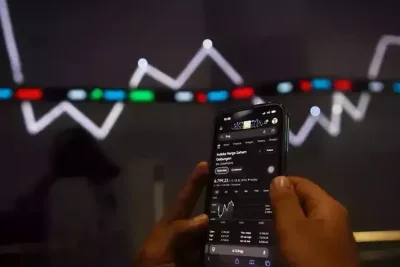 Saham Telkom Anjlok 7,43 Persen pada Sesi Pertama Perdagangan