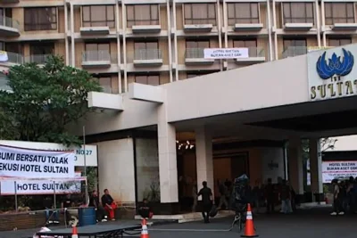 Polri dan TNI Kawal Eksekusi Pengosongan Blok 15 Eks Hotel Sultan